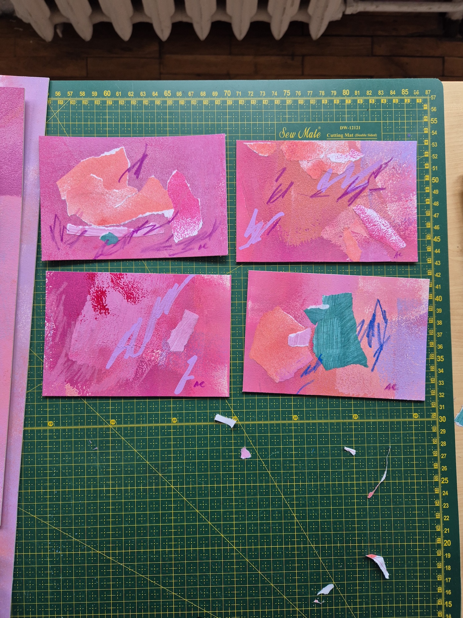 Fresh snow, tiny pink no 2. - Image 4